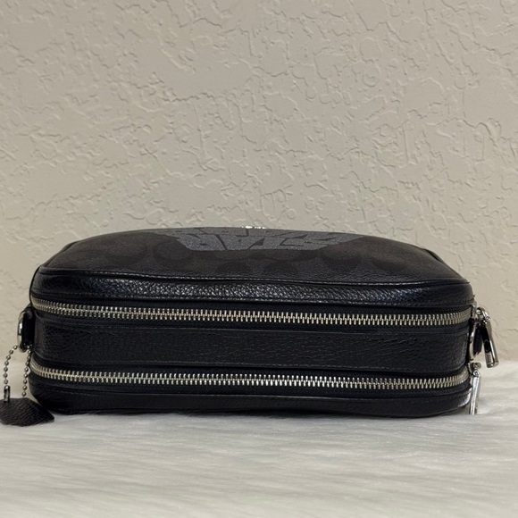 Star Wars x Coach Jes Crossbody in Signature Canvas Woth Glitter Motif - Picture 7 of 12